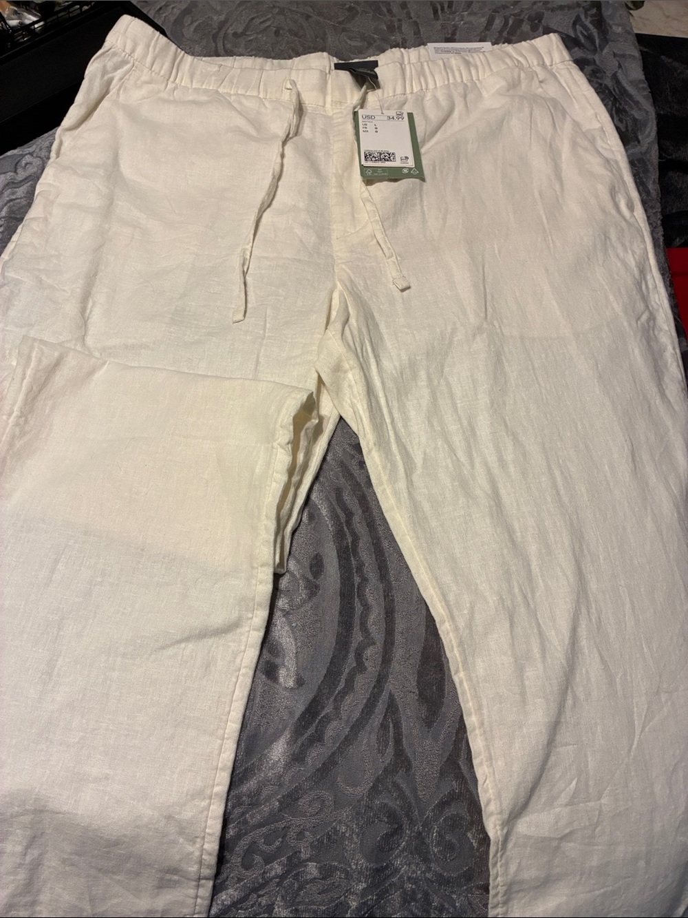 #555-|NWT-H&M (L)Men’s Linen-Blend Chinos in White Lenght:27”/waist:34”.